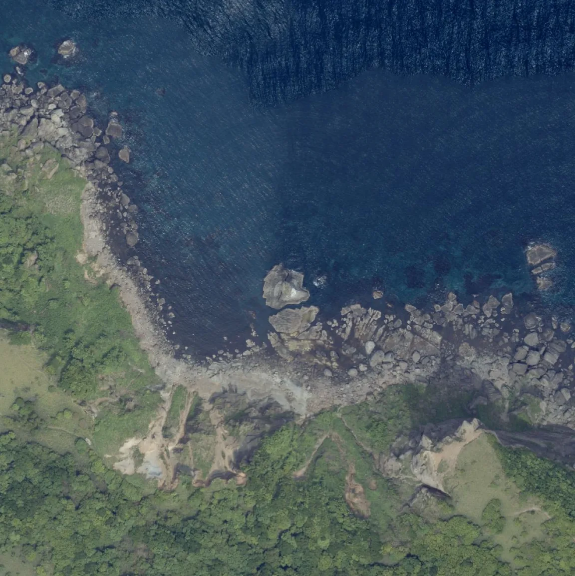 女郎子岩の航空写真