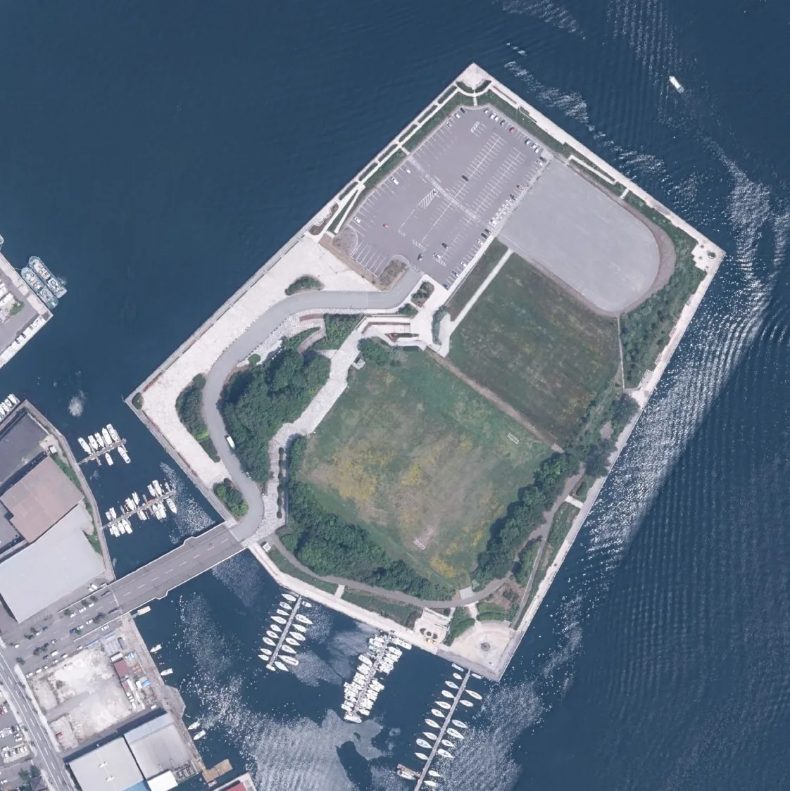緑の島の航空写真